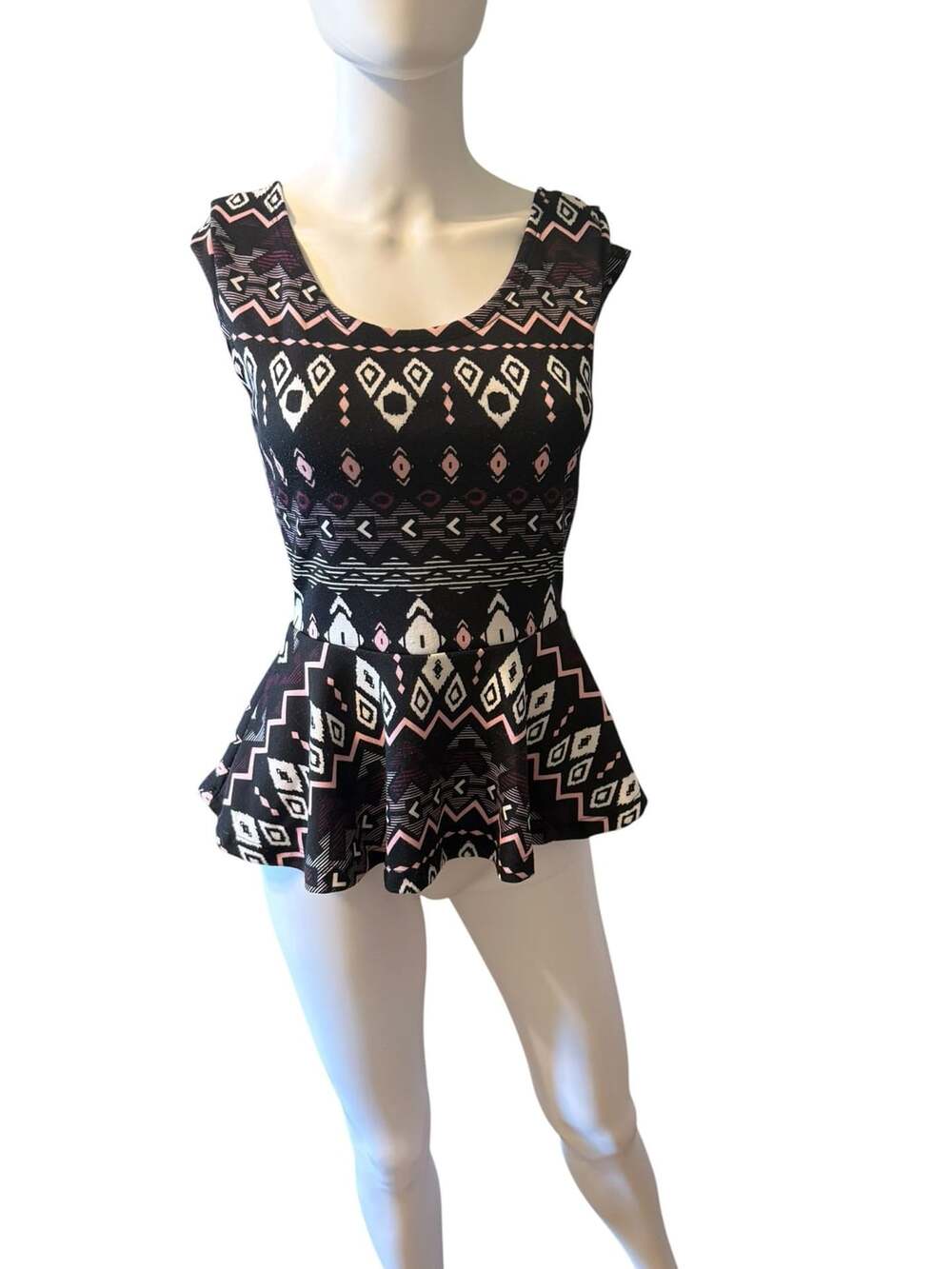 Charlotte Russe Sleeveless Aztec Print Peplum Top with Cutout Back
